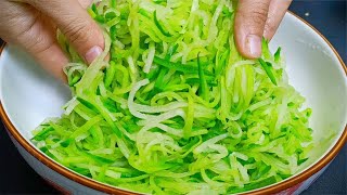 【小颖美食】天冷了要多吃萝卜，教你一个新吃法，做法简单，营养又解馋
