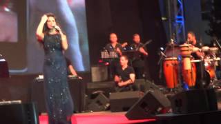 Elissa As3ad Wa7da Beirut souks 2013  اليسا اسعد واحده