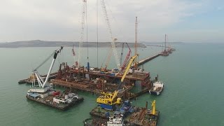 Крымскій мостъ 4К (мини-роликъ): Фарватерные опоры № 252 и 253, техническіе мосты РМ-1 и РМ-2