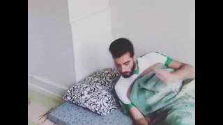 Uykuda adam dövme şakası
