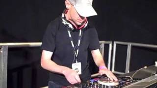 NUMARK NS6 @ THE DJ MAG TECH AWARDS 2011