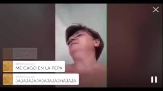 Ni periscope ni hostias, un tio con la polla al aire
