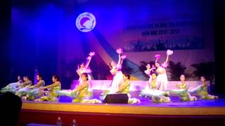 múa Việt Nam gấm hoa trường NGuyễn văn trỗi nha trang, khánh hòa