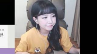 Korean girl hiccups for 30 minutes on AfreecaTV 딸꾹질