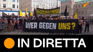 Vienna: sostenitori di estrema destra manifestano contro il divieto dei loro loghi
