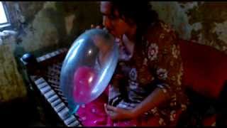Paksitani Aunty Blowing condom at Sukkur