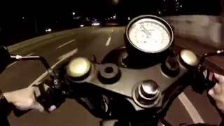 YAMAHA VMAX 1200 com semi guidão