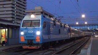 Электровоз ЭП1М-680 с поездом №339 Новороссийск — Нижний Новгород