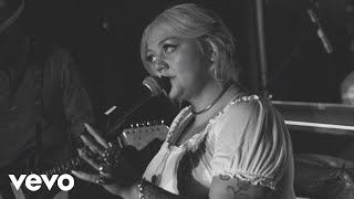 Elle King - Naturally Pretty Girls (Live From London)