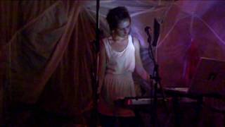 Michachu and The Shapes - Golden Phone