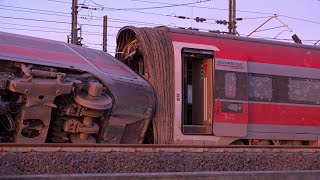 Treno deragliato a Lodi, le carrozze ribaltate e i detriti sui binari