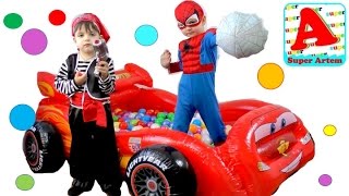 ЧЕЛОВЕК ПАУК Пират и Молния Маквин SPIDER-MAN Pirate Cars Surprises с шариками и сюрпризами