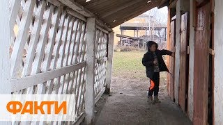 Страшно провалиться в дыру. На Волыни школьники ходят в туалет на улице
