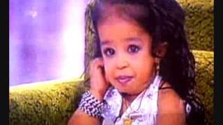 ENTREVISTA A NIÑA CON 16 AÑOS MÁS PEQUEÑA DEL MUNDO 58cm. 5 KILOS DE PESO