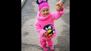 мои детские свитера, шапочки, связанные из плюшевой и велюровой пряжи!Смотреть до конца!)