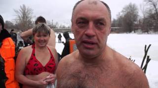 Як тренер "Ворскли", Ворона, Мамай і Бублик пірнали у крижану воду