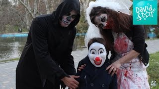 ВЛОГ Хеллоуин Одесса пугаем людей в страшных масках открываем яйцо сюрприз Halloween VLOG scary mask