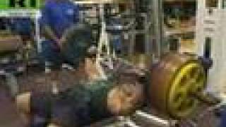 Russian powerlifter to set new benchmark