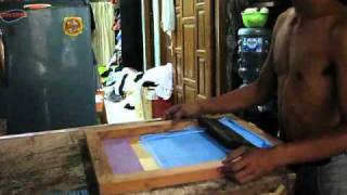T-shirt screen printing process