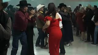 Bailando con Banda Ligeros en Falomir Chihuahua.