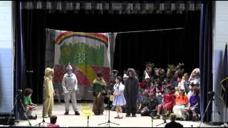 Paul School 4th Grade Wizard of Oz performance