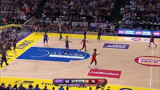 Derek Cooke Jr Posts 10 points & 14 rebounds vs. Sydney Kings