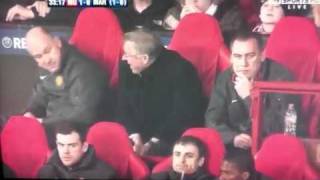 Alex ferguson laughing at berbatov  - funny