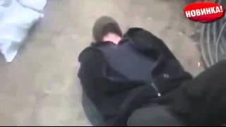 ЖЕСТОКИЕ ПЫТКИ ПЛЕННОГО МИРНОГО ЖИТЕЛЯ 20151