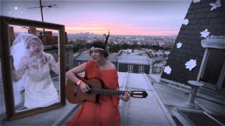 LENA KAUFMAN avec ADA "LE DESTIN" (sur les toits de Paris) par Oof