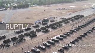Tajikistan: Armed forces hold parade on Afghan border amid Taliban offensive