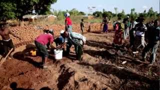 Roger Federer on the Malawi Initiative