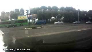 Могилев 30.08.13 07.50 Daewoo Tacuma гос номер 22-19 BX6 вылетел на красный.