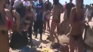 Драка пьяных красивых девчонок