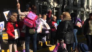 2014 09 15 Флешмоб 1Д школы 1210  С Днем Учителя