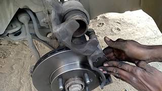 chevrolet aveo front wheel brake reparing ....ब्रेक प्रोब्लामे एंड सलूशन