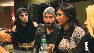 Nattie Kicks Rosa's Ass in a Bar - Total Divas Bonus Clip