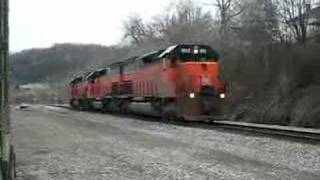 3 SD40T-3 headed north light.