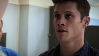 13 Reasons Why Creator DEFENDS Graphic Finale Scene