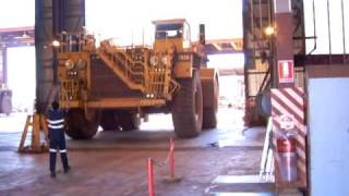 Big Truck at paraburdoo iron ore mine part 1
