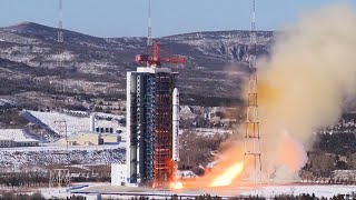 Long March-2D launches 14 satellites