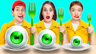 TANTANGAN MAKANAN RAKSASA VS MINI SELAMA 24 JAM! || Pemenangnya Yang Terakhir Stop oleh 123 GO Like!