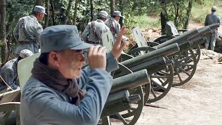 敵軍大炮攻勢太猛，共軍隊長巧妙繞後偷襲，搶了大炮反轟敵軍陣地！