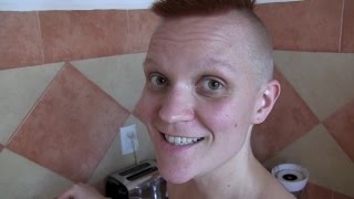 Nude Skippy baking and cooking