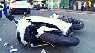 Девушка на Мотоцикле Влетела в Mazda.