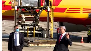 Вакцина: Свет в конце тоннеля или прожектор приближающегося поезда?