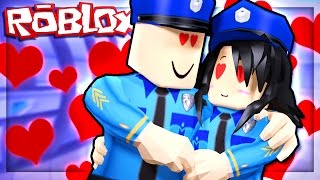 POLICE OFFICERS GO ONLINE DATING IN ROBLOX!