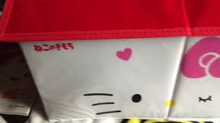 cat  ハローキティのキャットハウス(ねこのきもちの付録)で喜ぶアメリカンショートヘア