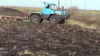 Мощная вспашка трех Т-150К с плугами ПЛН-5-35