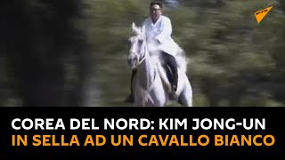 #Corea del Nord: Kim Jong-un in sella ad un cavallo bianco
