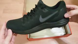NIKE LUNAR APPARENT